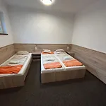 בית הארחה Rozsakert Panzio 3*