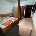 Rozsakert Panzio 3* Nyiregyhaza
