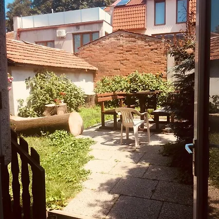 Vendégház Rózsakert Panzió *