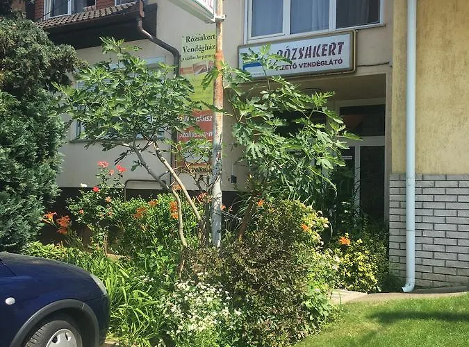Rozsakert Panzio 게스트하우스 3*